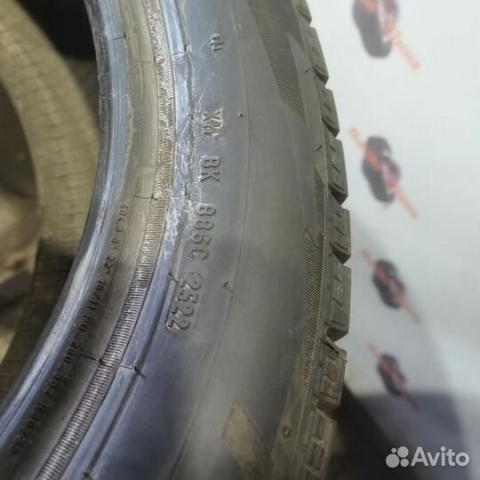 Pirelli Ice Zero FR 205/55 R16