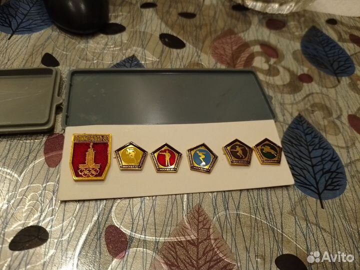 Значки СССР олимпиада 80пятиборье