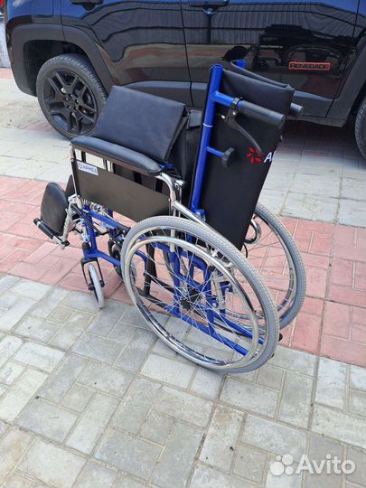 Инвалидная коляска новая