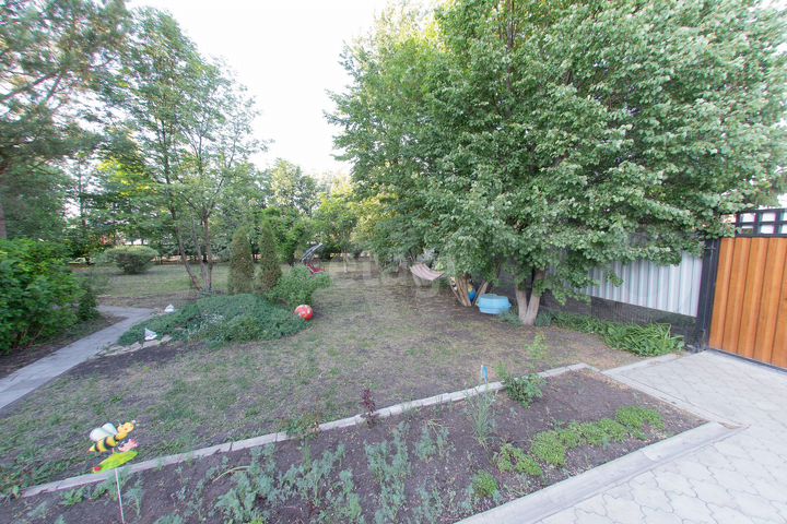 Дом 226,8 м² на участке 14,6 сот.