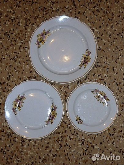 Тарелки от сервизов. Дулево СССР (все по 100)