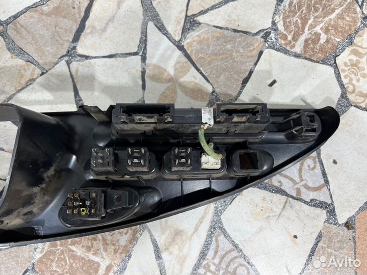 Накладка на торпедо Chevrolet Niva 1.7 2004