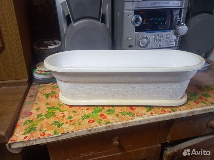 Кашпо для цветов пластик