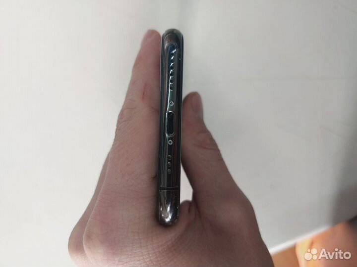iPhone Xs, 64 ГБ