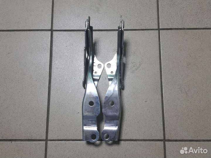 Петля капота (комплект) Солярис 1