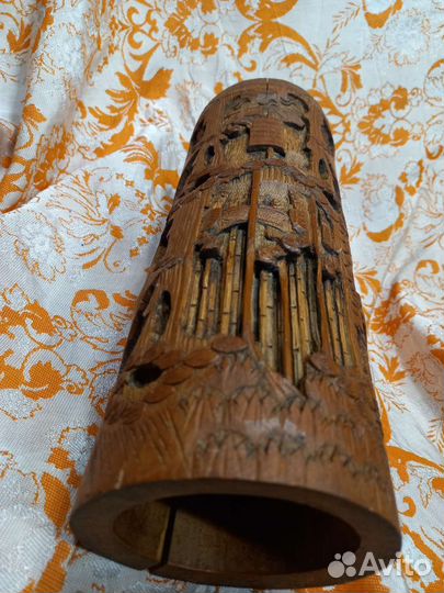 Старинная китайская резная ваза для кистей. 19 век