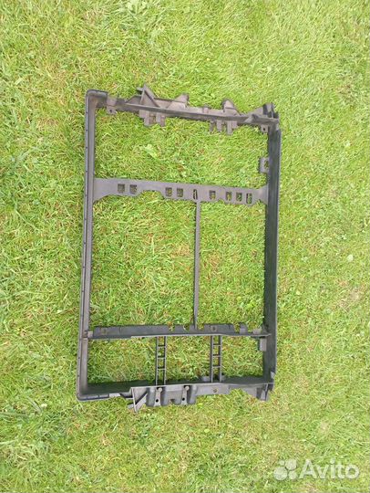 Bmw 7 E38 Рамка радиатора