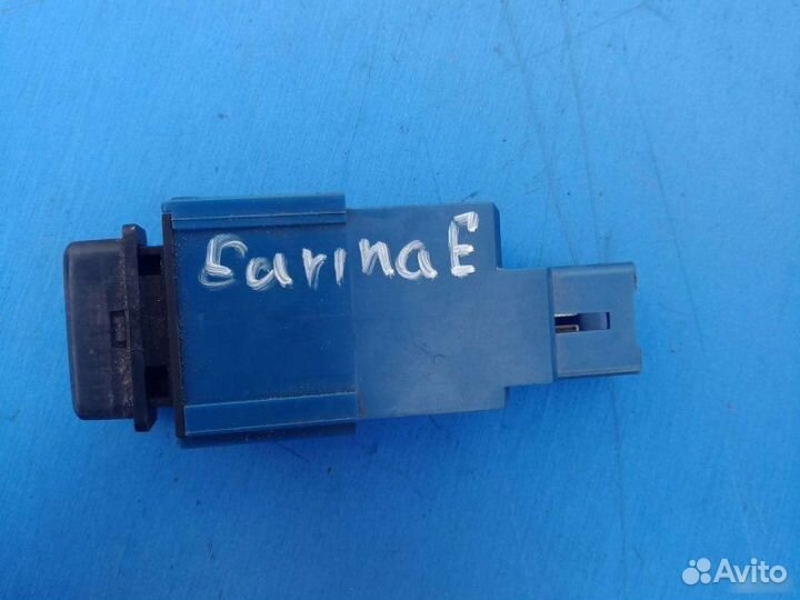 Кнопка подогрева стекла задняя Toyota Carina E