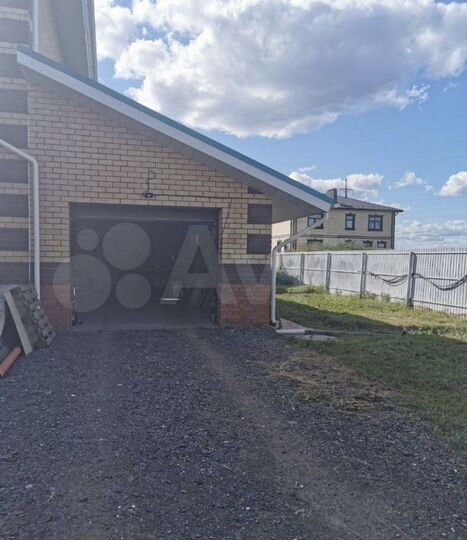 Коттедж 296 м² на участке 12 сот.