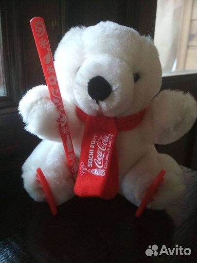 Плюшевый медведь