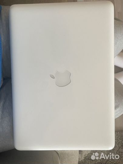 Ноутбук apple MacBook