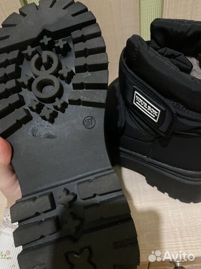 Зимние ботинки-дутики женские