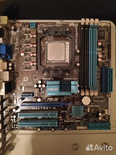 Материнская плата с процессором am3