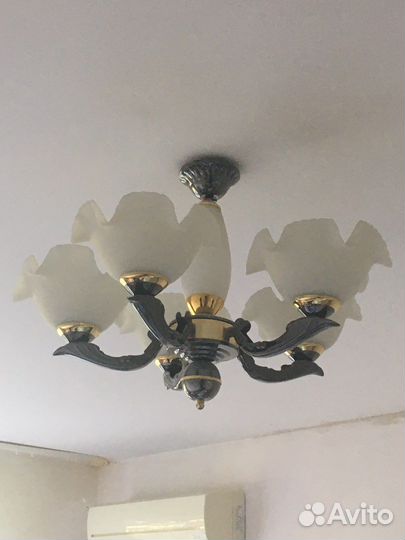 Люстра потолочная