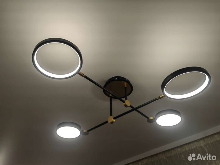 Люстра потолочная светодиодная новая с пультом