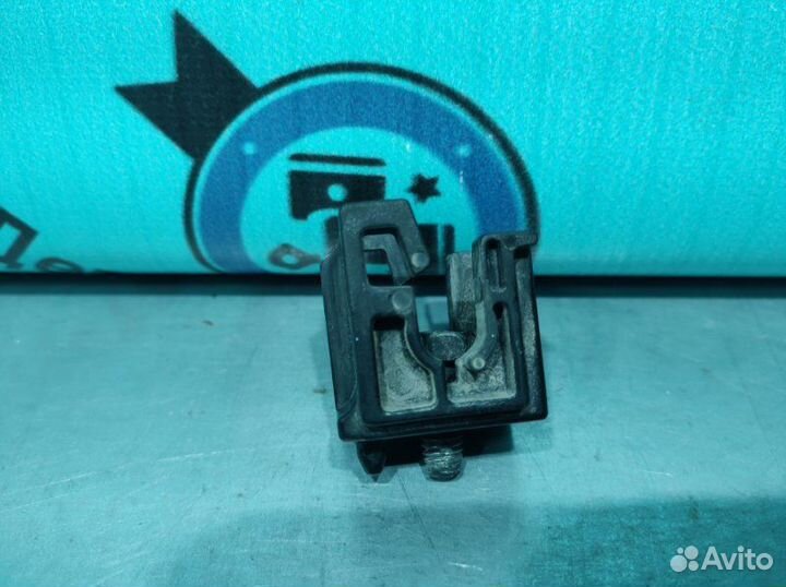 Кронштейн фары передний Hyundai Solaris 2