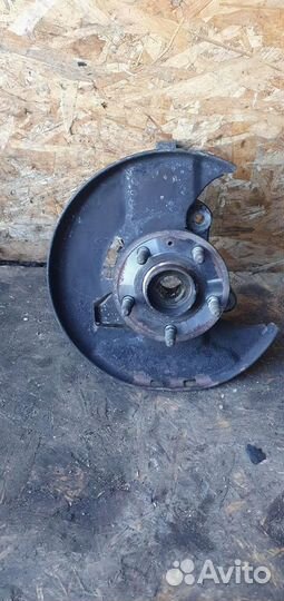 Кулак поворотный передний правый Opel Insignia 20