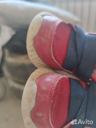 Кроссовки 24