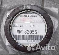 Сальник заднего хвостовика MN132055 mitsubishi