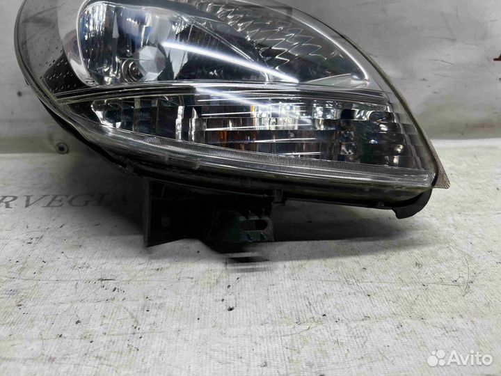 Фара правая Renault Kangoo