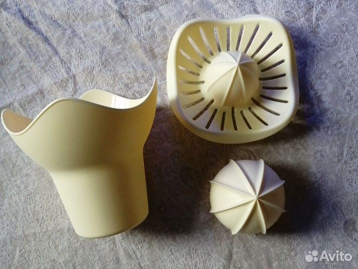 Набор кухонных принадлежностей для готовки еды