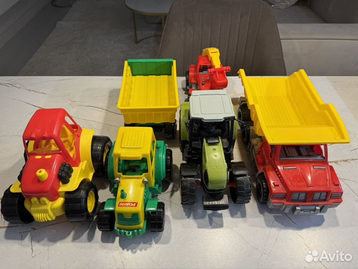 Трактора пакетом