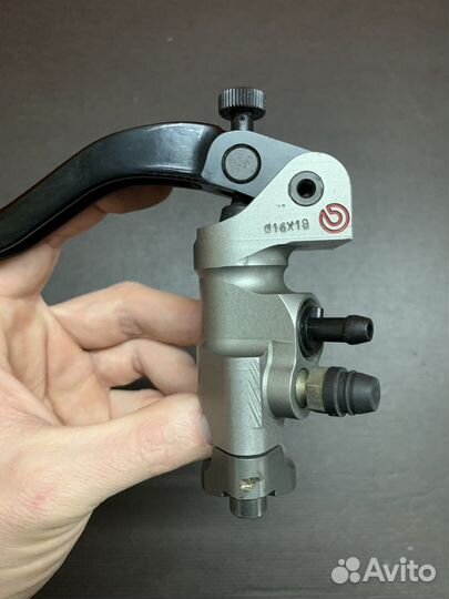 Brembo 16x18 CNC машинка сцепления гидравлическая