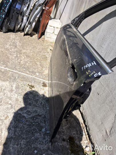 Дверь левая передняя Audi A4 2008г