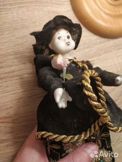 Кукла керамика фарфор