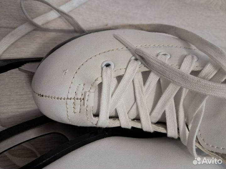 Коньки фигурные размер 33 34