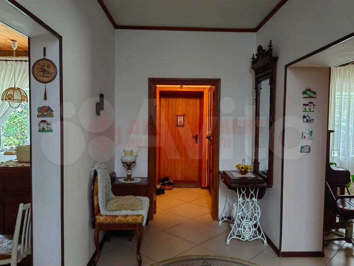 Дом 183,4 м² на участке 6 сот.