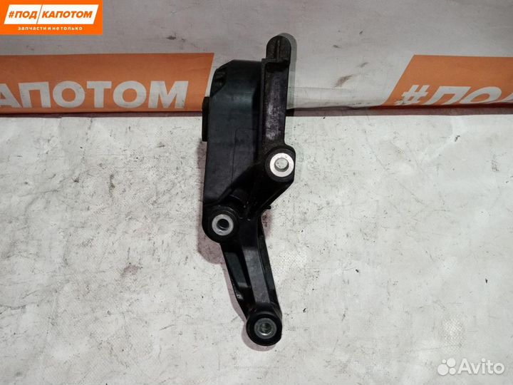 Подушка крепления двигателя передняя Opel Astra J