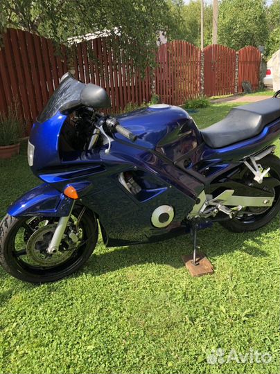 Honda CBR600 F2