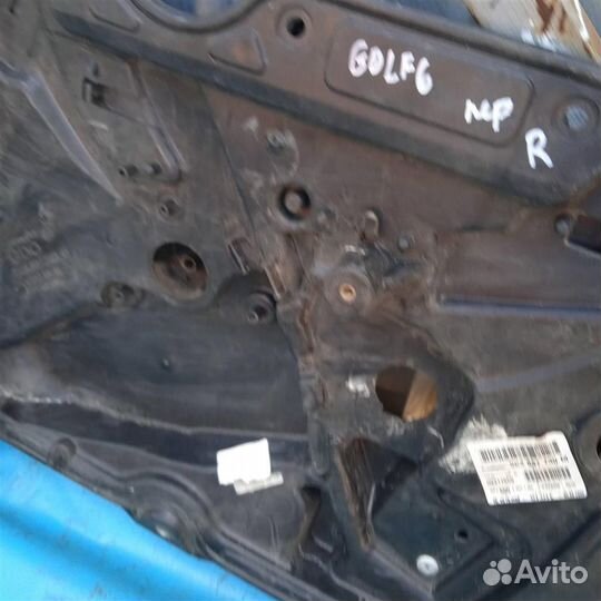 Стеклоподъемник электр. передний правый VW Golf V