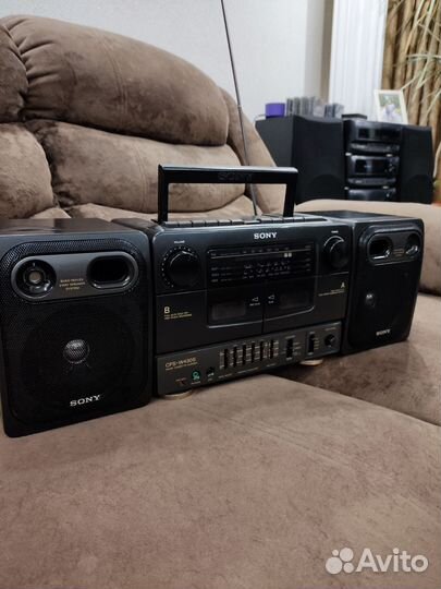 Магнитофон, радио Sony (дача, баня, пикник, кухня)