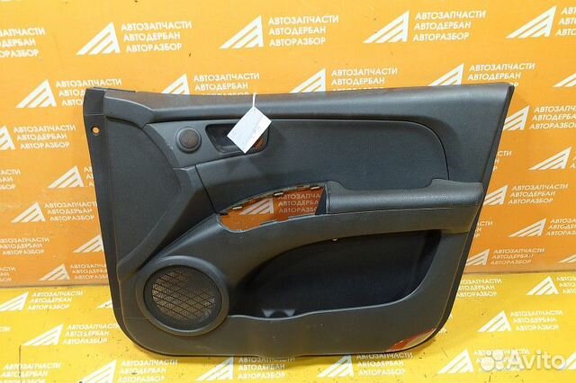 Обшивка двери передней правой Kia Sportage KM