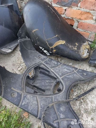 Рама, пластик на сузуки