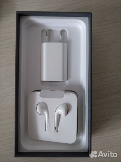 iPhone 8 Plus, 64 ГБ