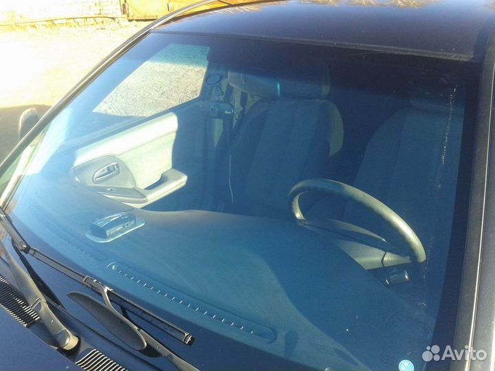 Лобовое стекло на Hyundai 