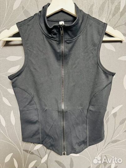 Рашгард женский спортивный без рукавов