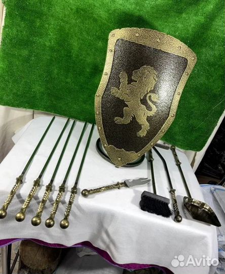 Подставка под шампуры Щит