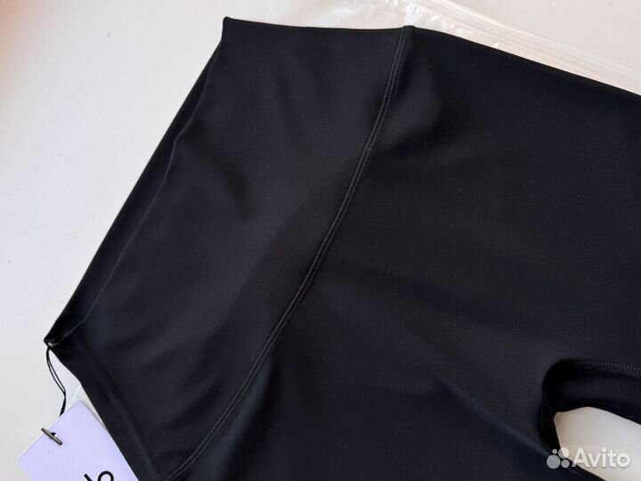 Alo yoga костюм