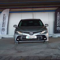 Toyota Camry 2.5 AT, 2019, 70 500 км, с пробегом, цена 2 888 000 руб.