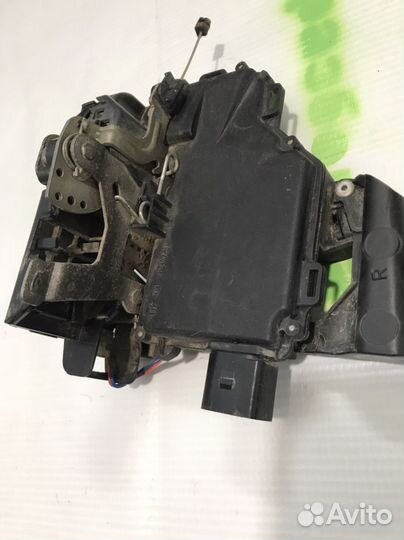 Замок двери передний правый volkswagen passat b5