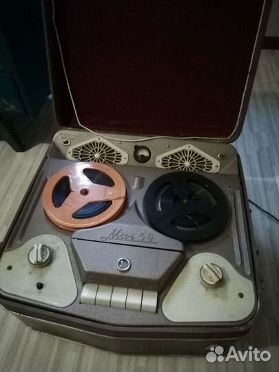 Магнитофон