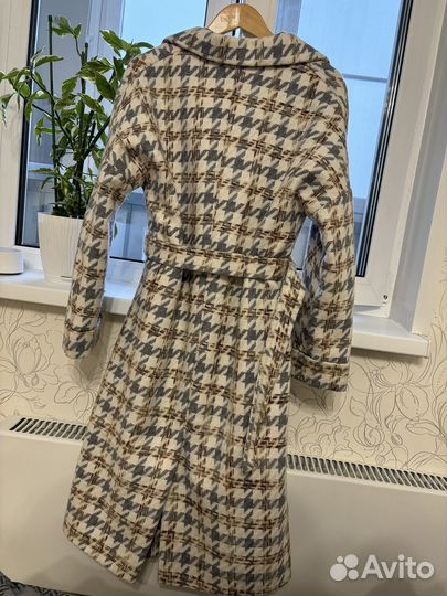 Пальто женское демисезонное размер 48