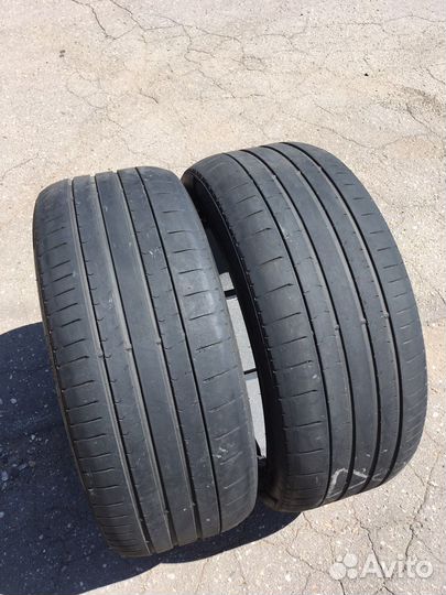 Pirelli P Zero PZ4 275/40 R22