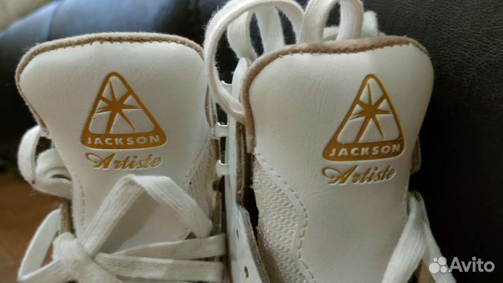 Фигурные коньки jackson,11