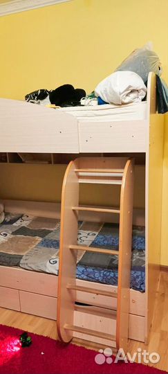 Двухъярусная кровать бу с матрасами