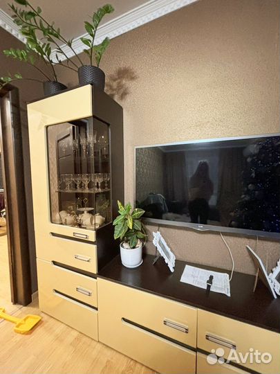 Тумба под телевизор